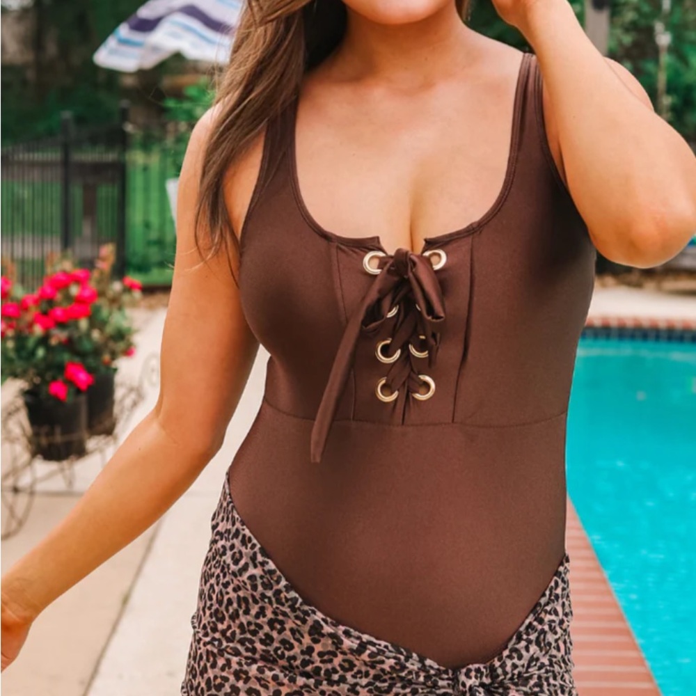 Vacation‘ode Lace Front  Ome piece Swimsuit